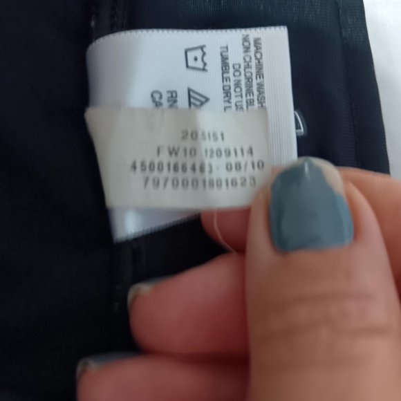 Under Armour All Season Gear Black Pants Size XS EUC - Picture 8 of 11